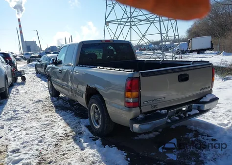 2002 Chevrolet Silverado 1500 Ls z USA, uszkodzony, nr VIN 2GCEC19W021197785